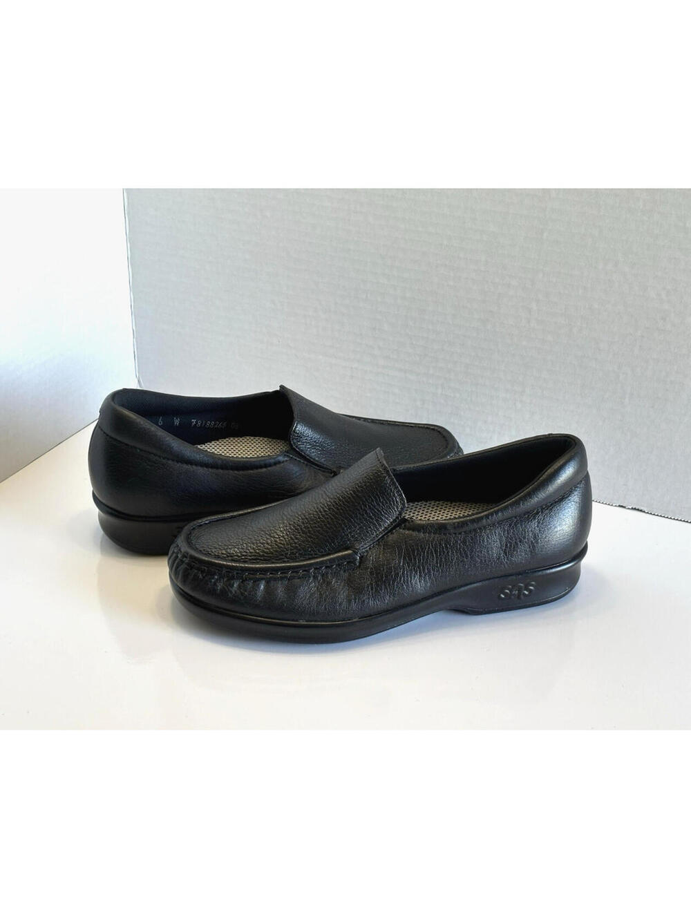 SAS Twin Loafers Women's Size 6 Wide Black Leather Slip On Tripad Comfort USA